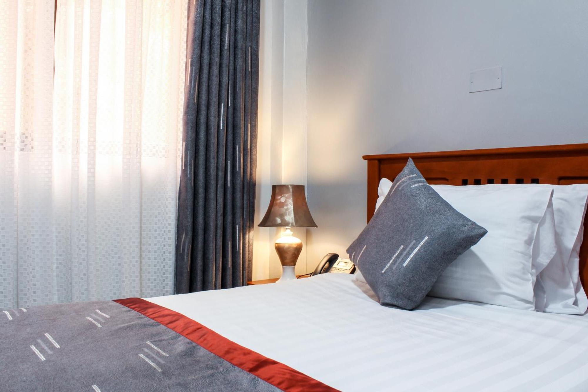 Excelsis Garden Hotels - Kampala Ngoại thất bức ảnh